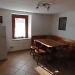 La Cir00002 *